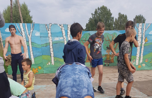 22-23 августа в ДЗООЦ «Зарница» Муниципальный центр тестирования ГТО г.Ржева провел тестирование Всероссийского физкультурно-спортивного комплекса «Готов к труду и обороне» (ГТО) среди детей находящихся на отдыхе в загородном лагере, а также взрослого населения города Ржева.