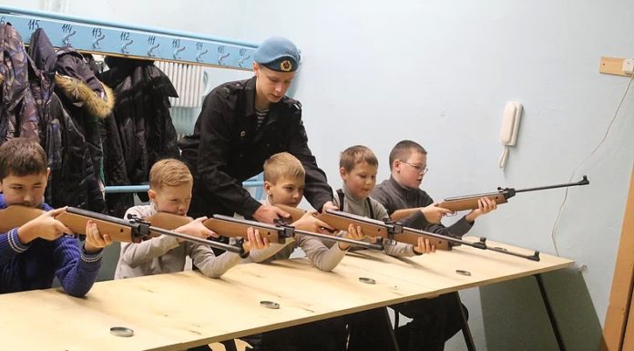 5 и 6 марта 2018 года на территории города Твери, на базе АНО ФК и С «Пролетарка» в тире прошло тестирование ГТО по стрельбе из пневматической винтовки с открытым прицелом. III-IX ступени.