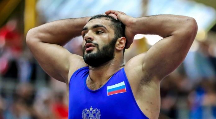 Артур Саргсян завоевал серебряную медаль в весовой категории до 97 кг.