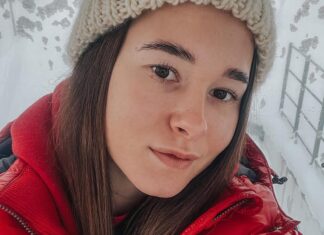 Дарья Непряева завоевала серебро в эстафете на юниорском чемпионате мира по лыжным гонкам