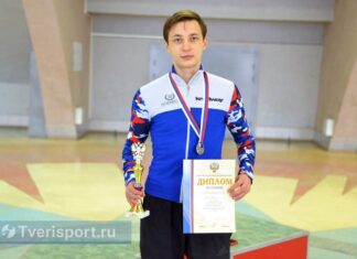 Денис Орс завоевал золото первенства России по шорт-треку