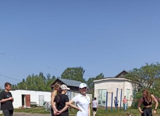29 мая 2024 года на стадионе «Спартак» Вышневолоцкого муниципального округа состоялась централизованная сдача нормативов Всероссийского физкультурно-спортивного комплекса «Готов к труду и обороне».